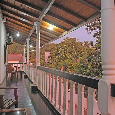 אונה ואטונה Sunny Mood Guest House מראה חיצוני תמונה