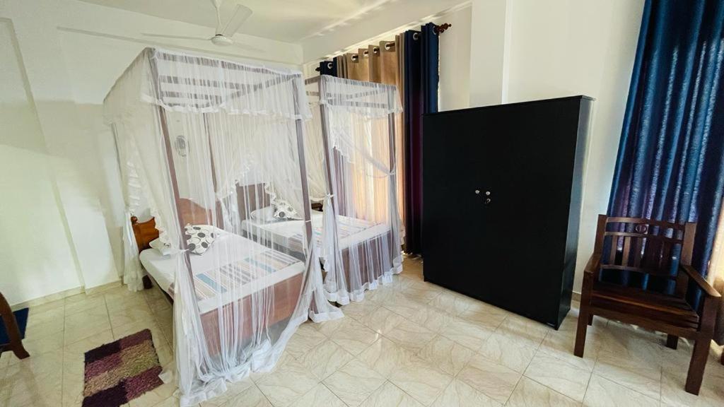 אונה ואטונה Sunny Mood Guest House מראה חיצוני תמונה