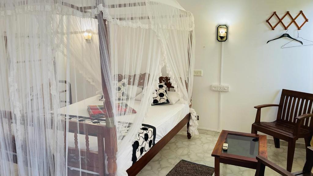 אונה ואטונה Sunny Mood Guest House מראה חיצוני תמונה