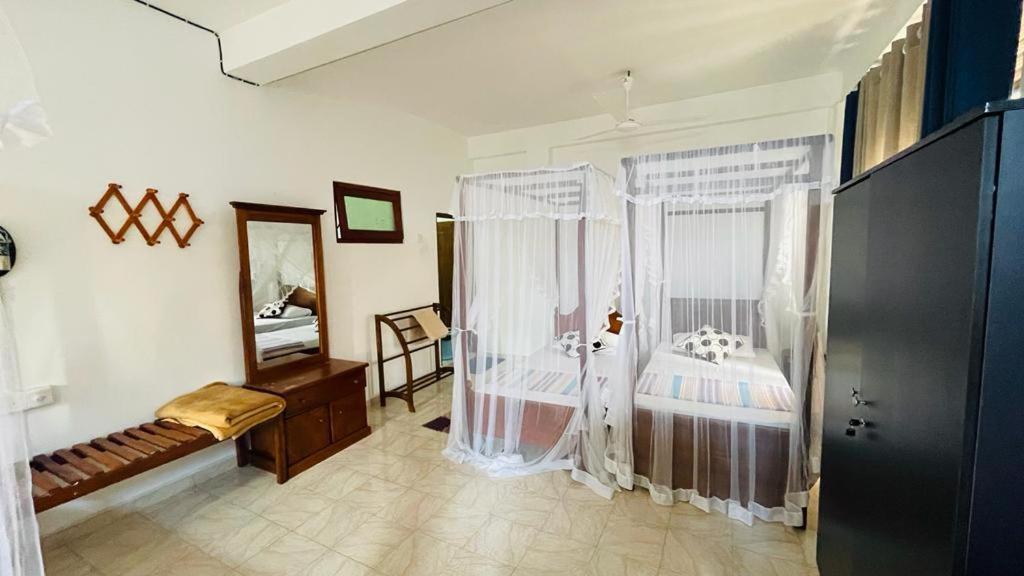אונה ואטונה Sunny Mood Guest House מראה חיצוני תמונה