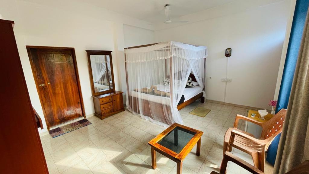 אונה ואטונה Sunny Mood Guest House מראה חיצוני תמונה